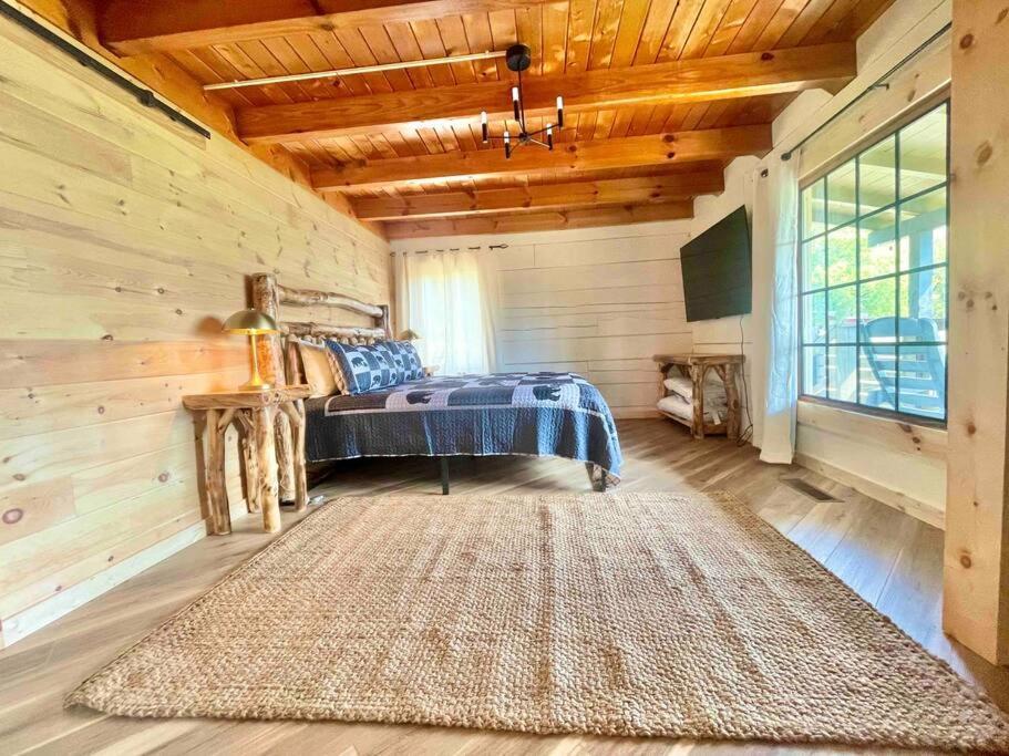 Modern Lake Side Nest• Hotub Fenced Yard King Beds Сев'єрвілл Екстер'єр фото
