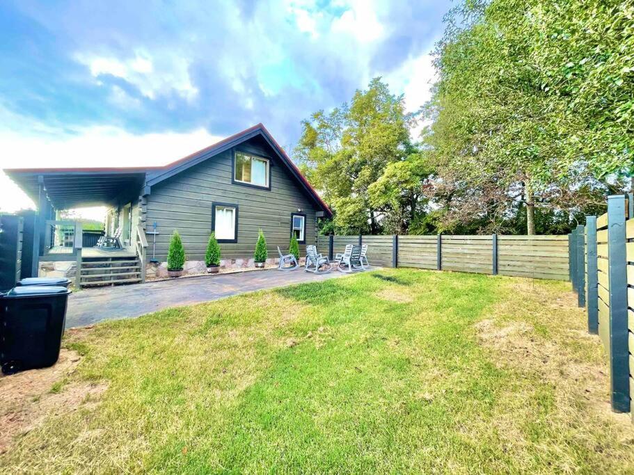 Modern Lake Side Nest• Hotub Fenced Yard King Beds Сев'єрвілл Екстер'єр фото