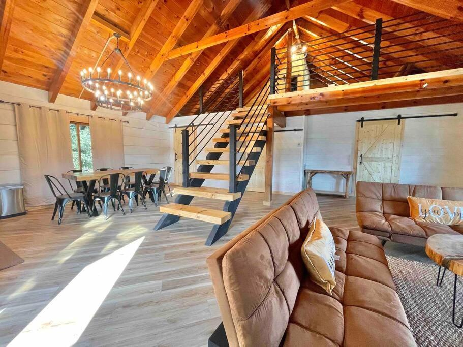 Modern Lake Side Nest• Hotub Fenced Yard King Beds Сев'єрвілл Екстер'єр фото