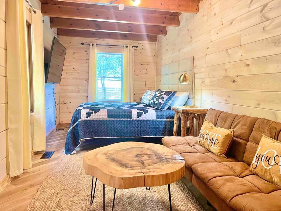 Modern Lake Side Nest• Hotub Fenced Yard King Beds Сев'єрвілл Екстер'єр фото