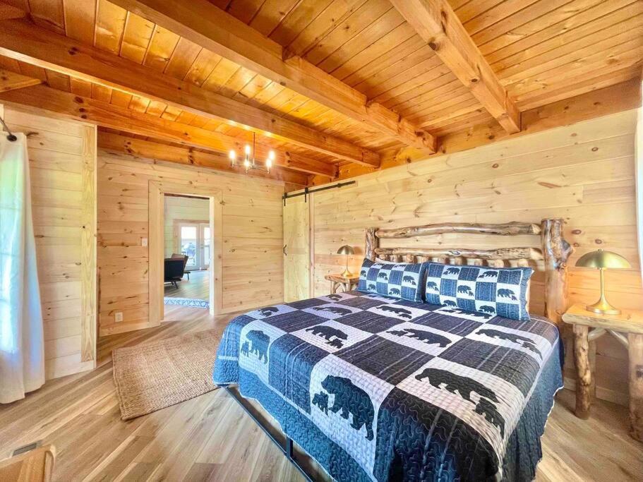 Modern Lake Side Nest• Hotub Fenced Yard King Beds Сев'єрвілл Екстер'єр фото