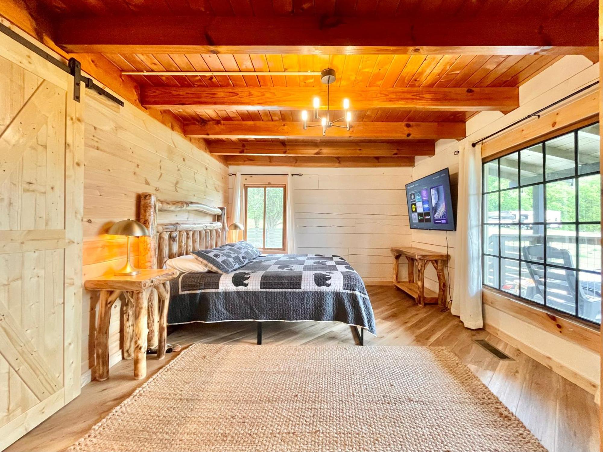 Modern Lake Side Nest• Hotub Fenced Yard King Beds Сев'єрвілл Екстер'єр фото